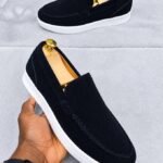 Mocassin Homme Urban Chic Noir – Style Élégant à Semelle Blanche